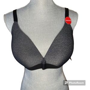 NWT STRM LINE BRA WIREFREE SIZE 40D